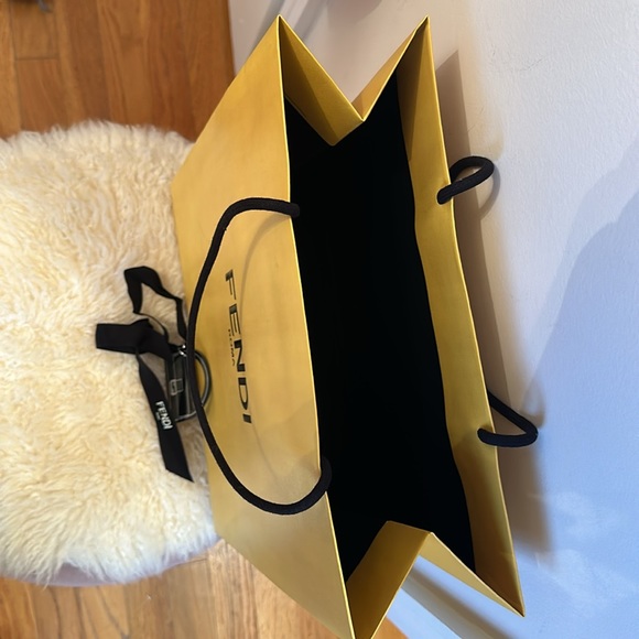 Fendi Shopping Bag & Ribbon & Card - Picture 2 of 4